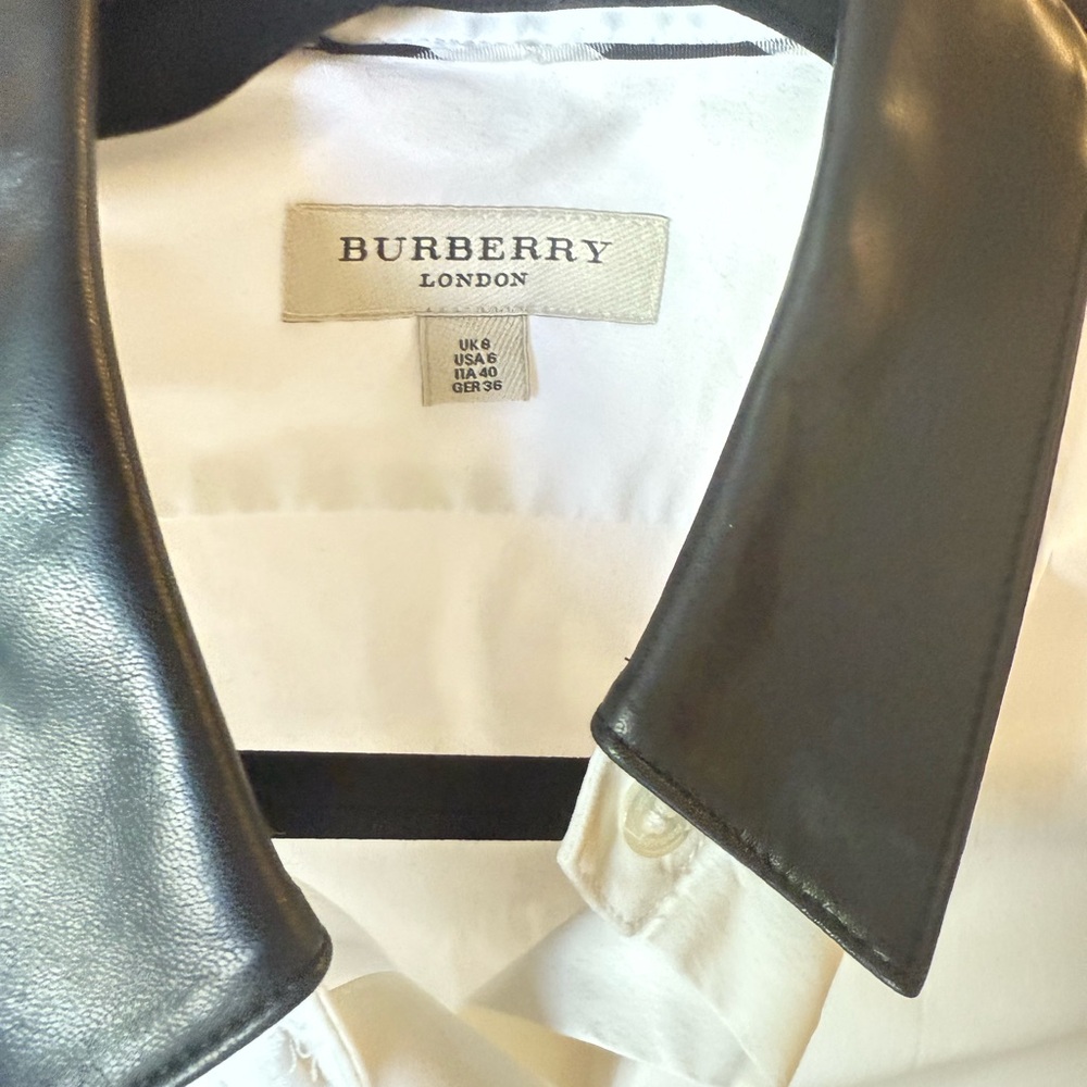Burberry Classic White Shirt with Black Leather Collar - Picture 12 of 15